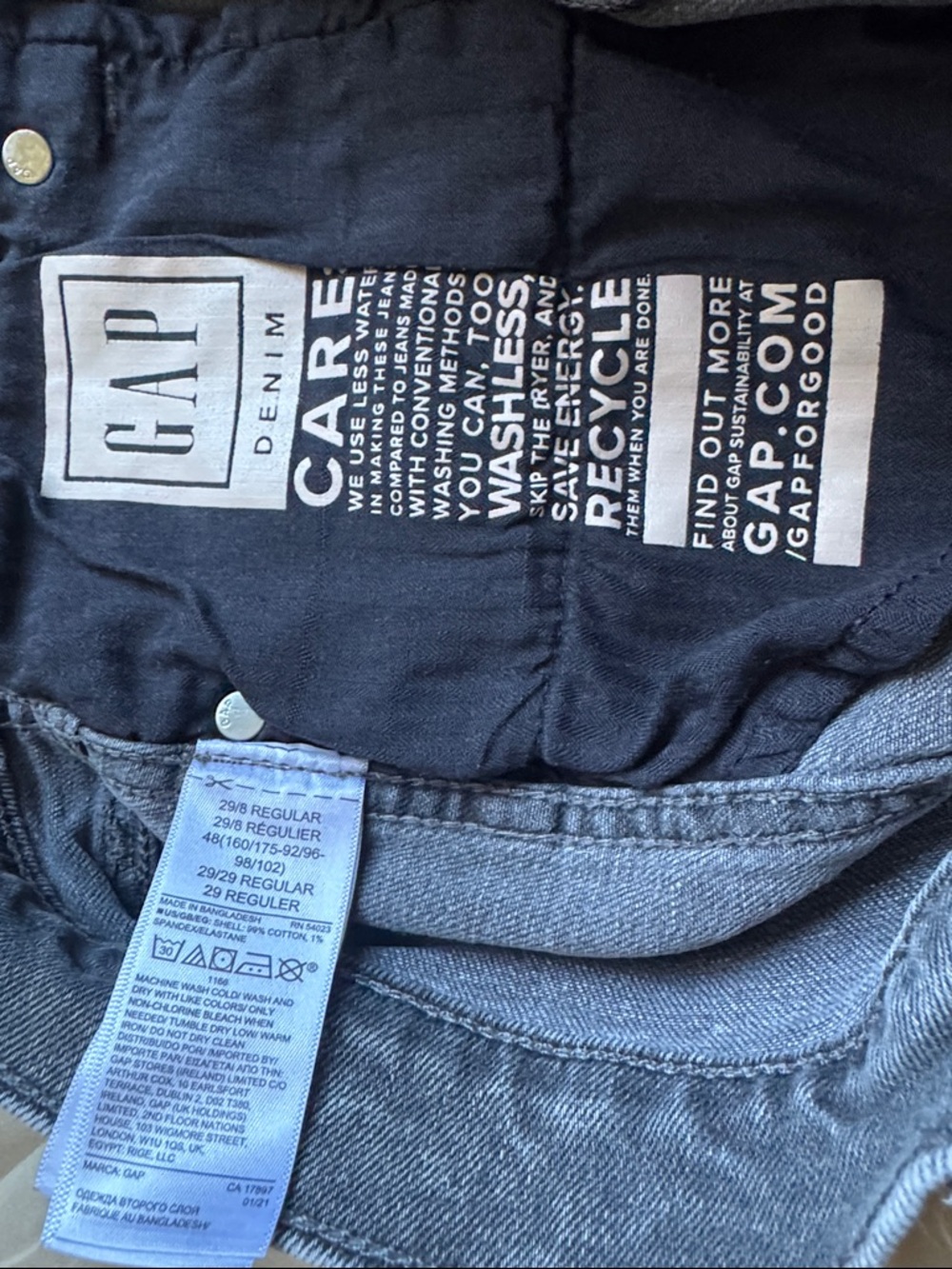 Women’s Gap Cheeky Short High Rise size 8 R Grey Acid Wash - Picture 7 of 9
